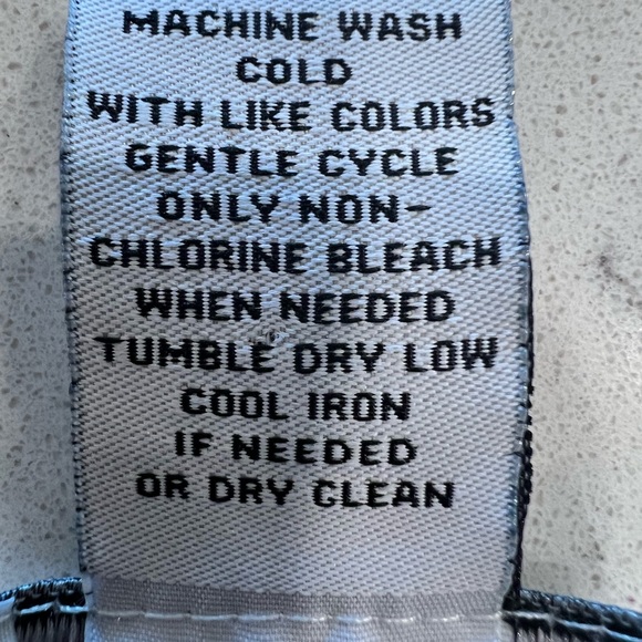 Carmen Marc Valvo Sheer Floral V-Neck Blouse Size L - Picture 8 of 8